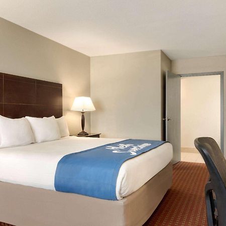 Days Inn By Wyndham Whitmore Lake Buitenkant foto