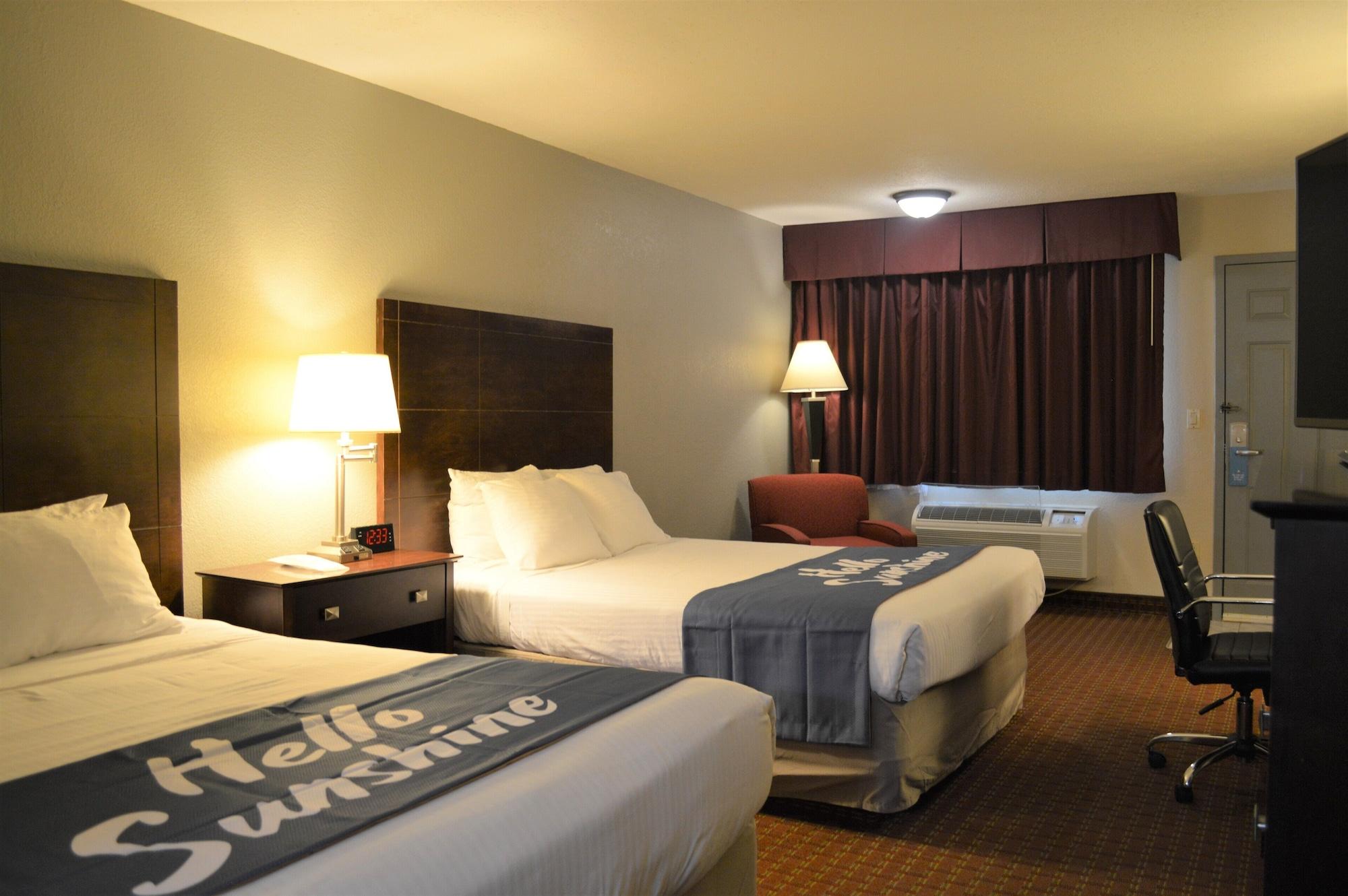 Days Inn By Wyndham Whitmore Lake Buitenkant foto