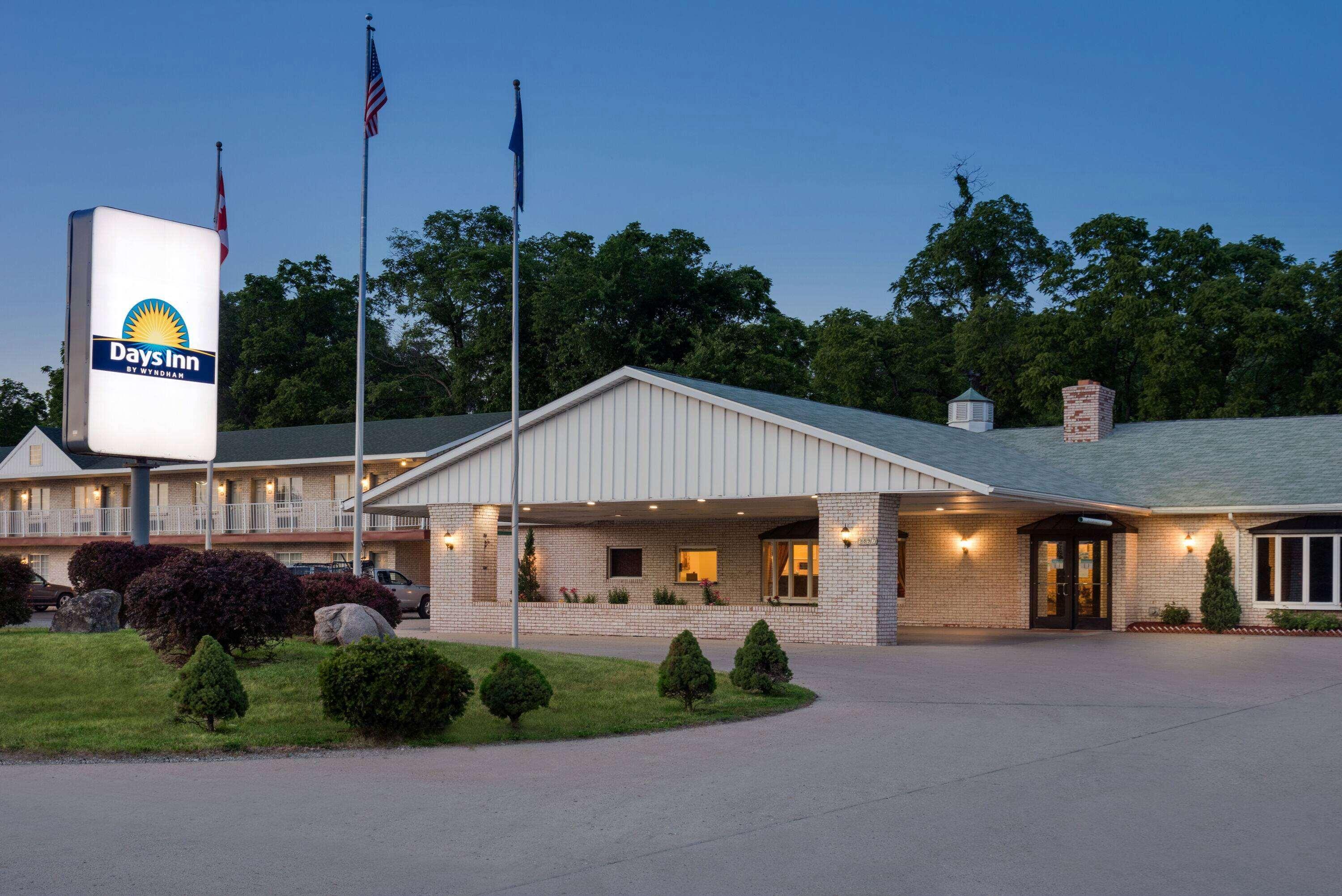 Days Inn By Wyndham Whitmore Lake Buitenkant foto
