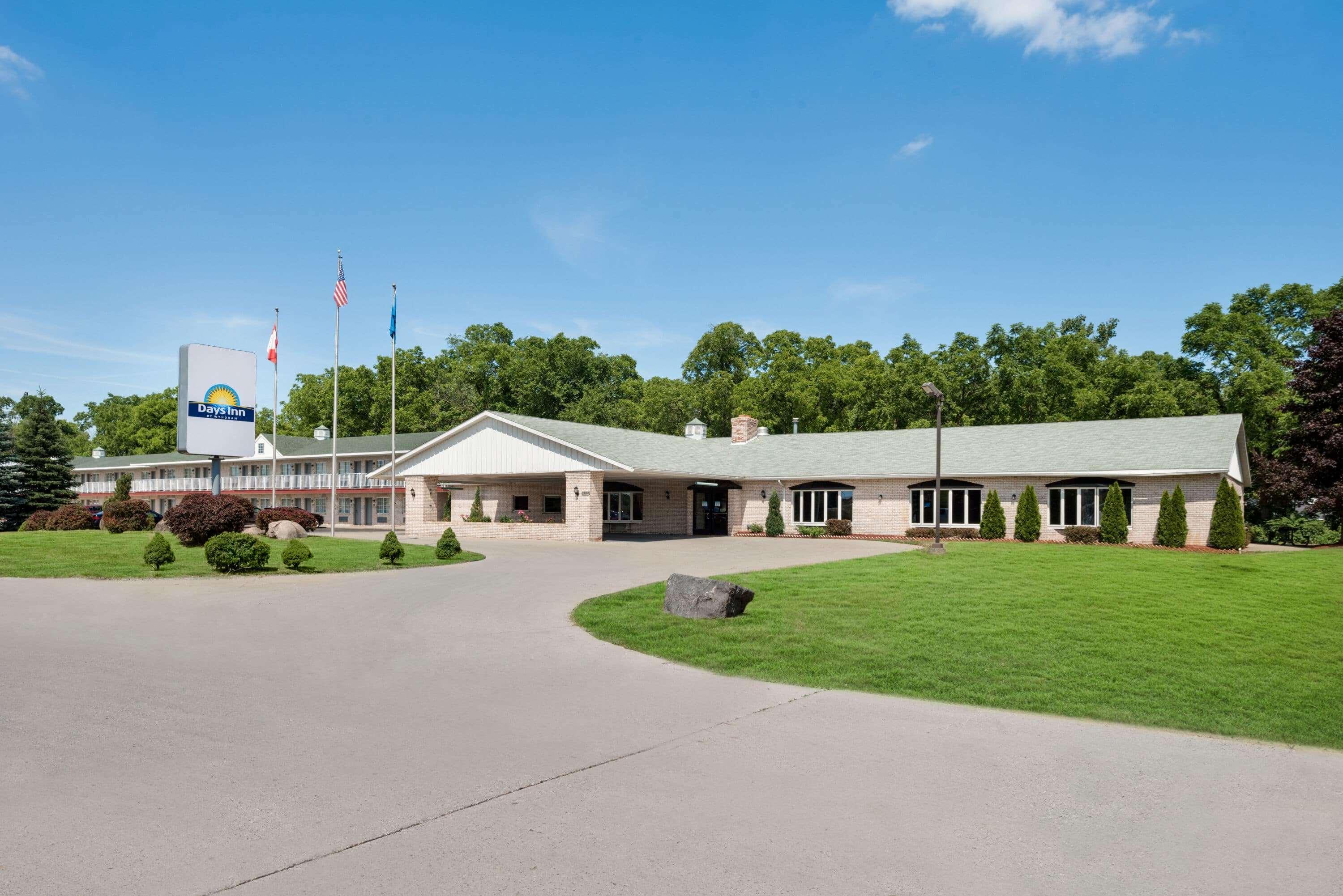 Days Inn By Wyndham Whitmore Lake Buitenkant foto