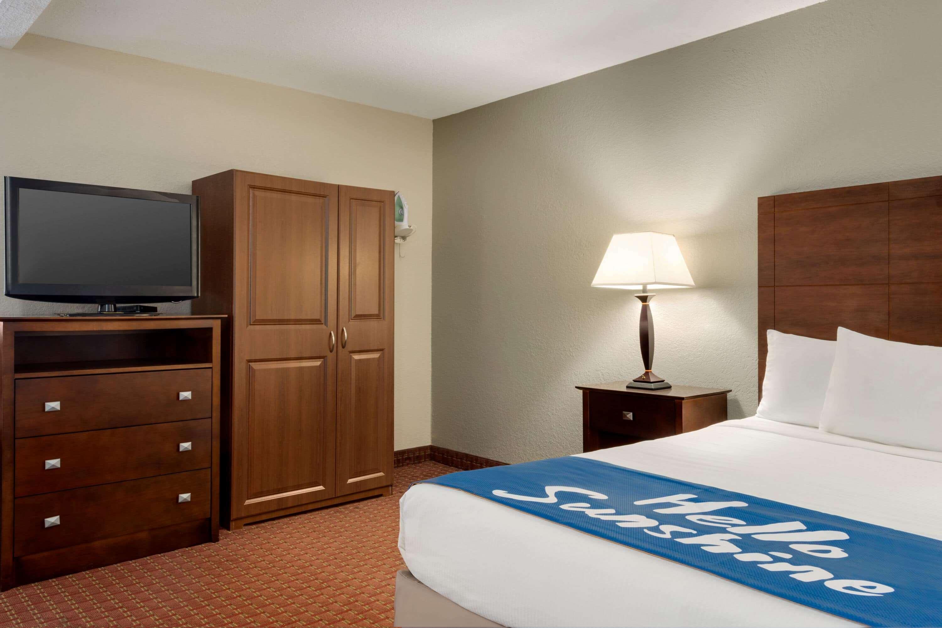 Days Inn By Wyndham Whitmore Lake Buitenkant foto