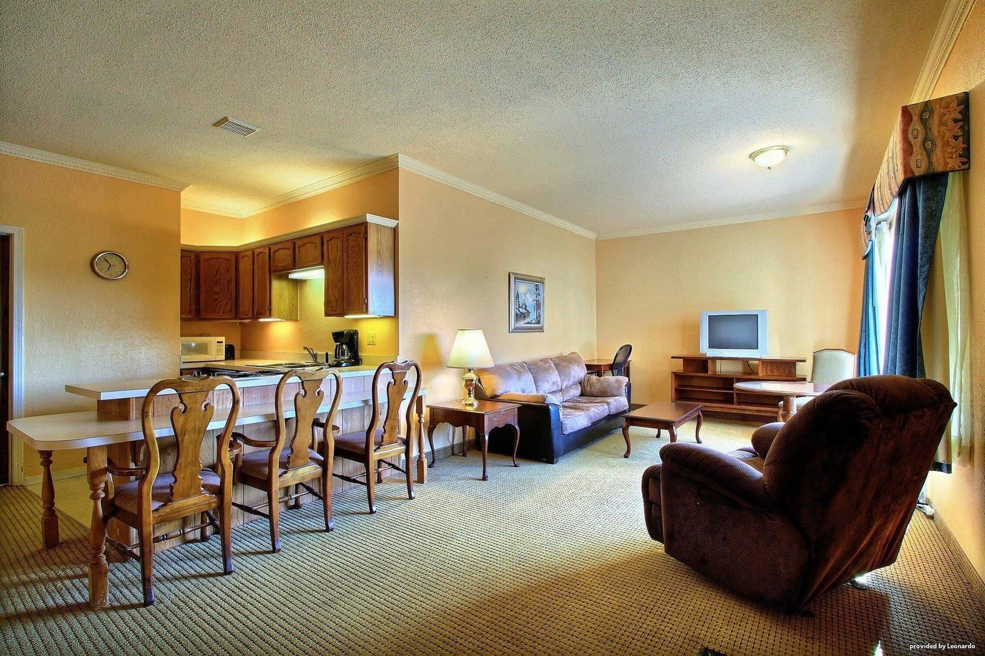 Days Inn By Wyndham Whitmore Lake Buitenkant foto
